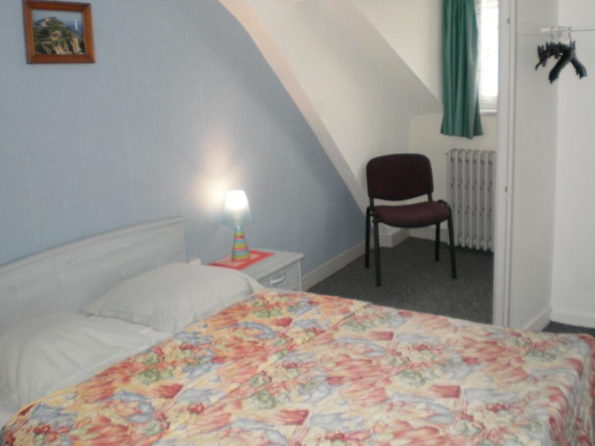 Hotel De La Gare Montluçon Exteriör bild
